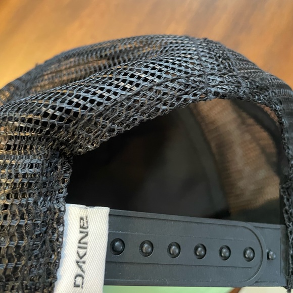 Dakine Women’s Hat - Picture 2 of 4